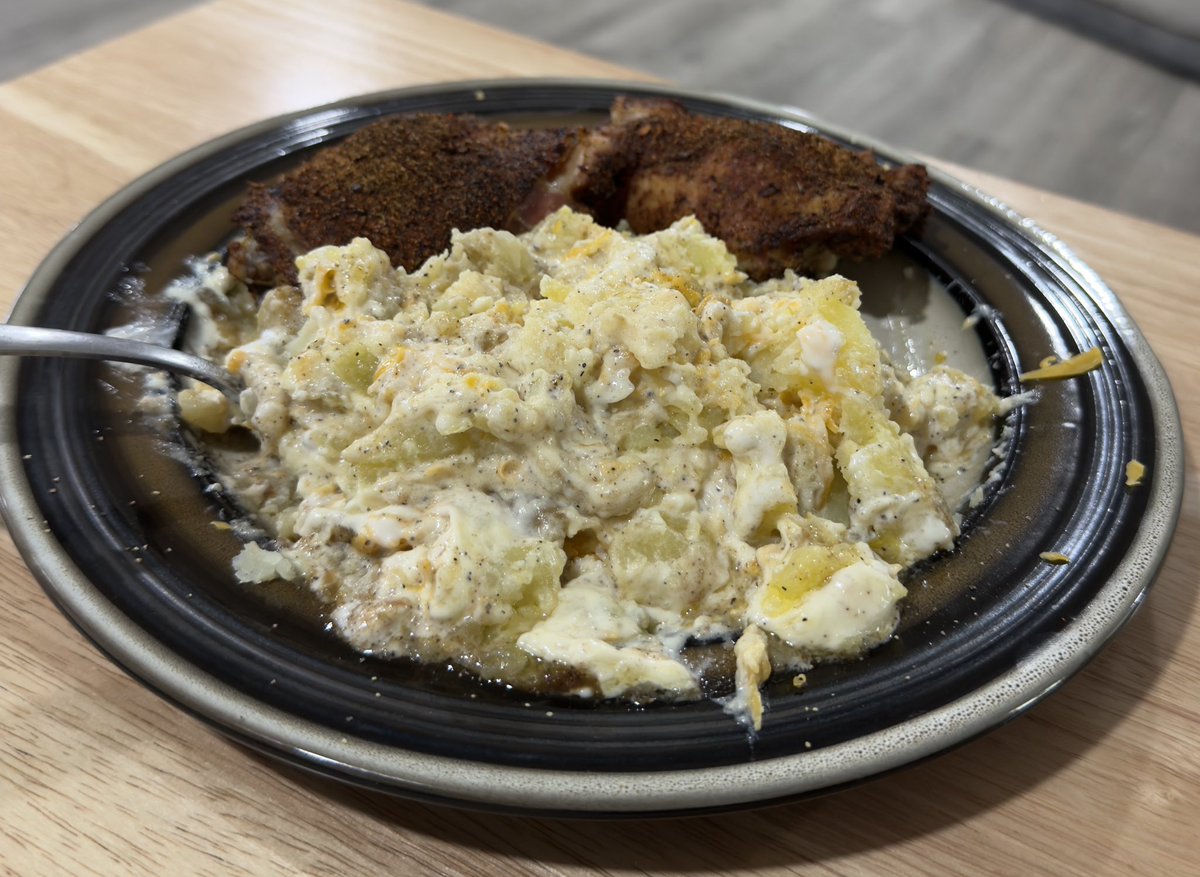 Baked Chicken Thighs and once smashed loaded potatoes.  Had to cook this myself cause my personal chef, <a href="/Mrshntress/">Mrs. Hunts4Food70’s</a> doesn’t know time management.   Shame Shame