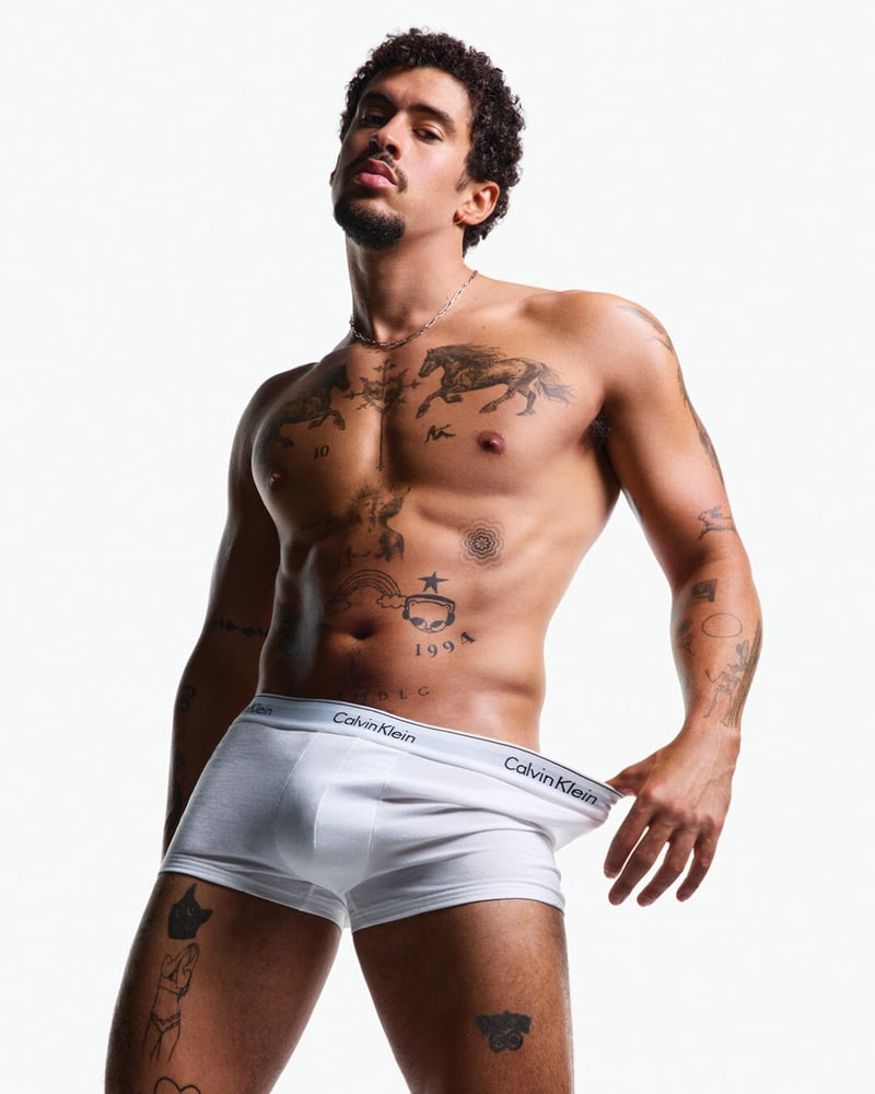 LesBgDuPaf's tweet photo. #TopChef #TPMP #GreysAnatomy Bad Bunny en #CalvinKlein... ça dit quoi ? Lapiiiiiin... 🥵🔥🥵🔥🥵 #LesBgDuPaf #BgAlerte 📺🚨 https://t.co/621zAPvAEk