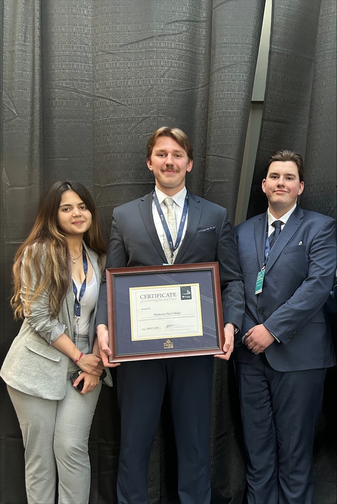 NEWS: MHC students place second at 2025 Alberta Deans Business Case Competition. Learn more: bit.ly/3FCkyfE #medhat #abpse