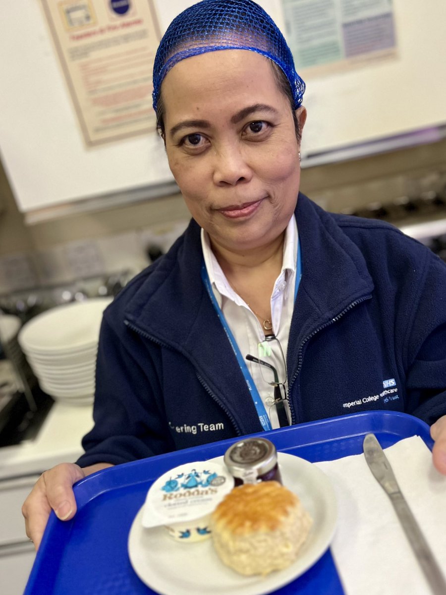 Annette_RD's tweet photo. Meet some of our Hammersmith ward hosts 💙 The patient dining team work tirelessly to care for patients, bringing comfort &amp; a friendly smile, ensuring nutrition &amp; hydration needs are met. Thank You! 🌻 @MariaFedorca @CatarinaA13509 @ImperialPeople #Kind #Aspirational #nhweek2025 https://t.co/WDrYpGVipN
