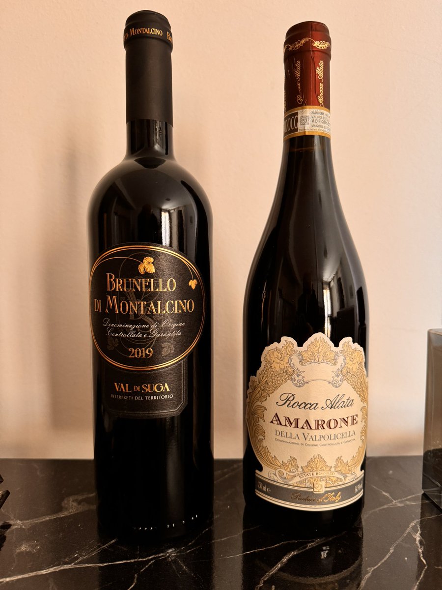 VedatAygul's tweet photo. Ne güzel dostlarım var benim 🥰🙏
#Georgia🇬🇪 #Italy🇮🇹 #Amarone #BrunelloDiMontalcino #ValDiSuga #wine https://t.co/ghcvpHezvw