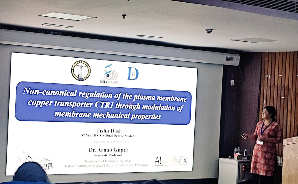 CopperBioGroup's tweet image. Tisha @DashTisha, elucidated her work on the non-canonical regulation of CTR1 through modulation of membrane mechanical properties at the Learning Bridges: Algorithms and Experiments in Biophysics (AlEx) 2025, organised by Gangeya, the student chapter of Eastern India. @iiserkol