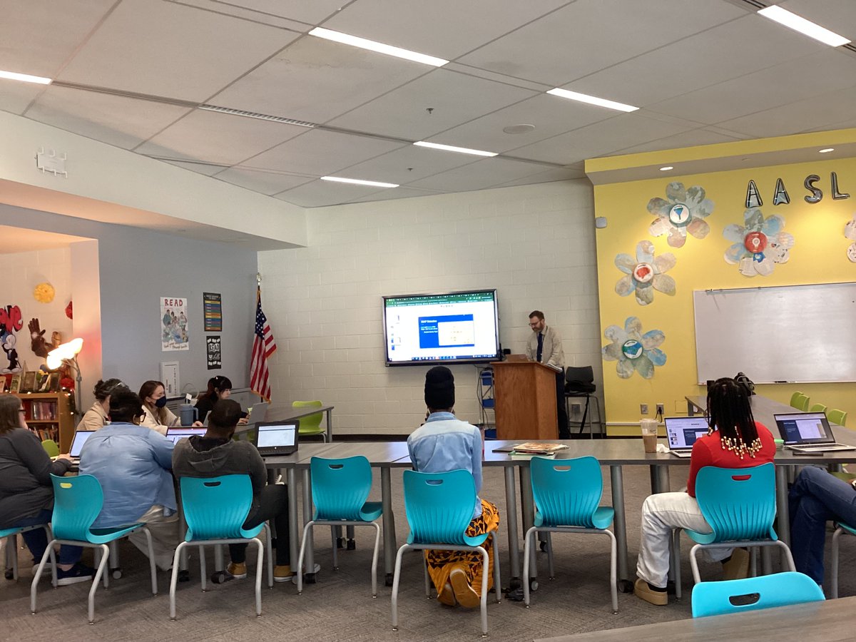 APSInductsYou's tweet photo. Thank you, Will Melton of DIG, for presenting to the @APSInductsYou teachers at @SuttonPTA because thereโs nothing like being data-informed and data-driven. #IntentionalMoves @Hill_Mentors @Hunter_Mentors https://t.co/5ZW4F99kxL