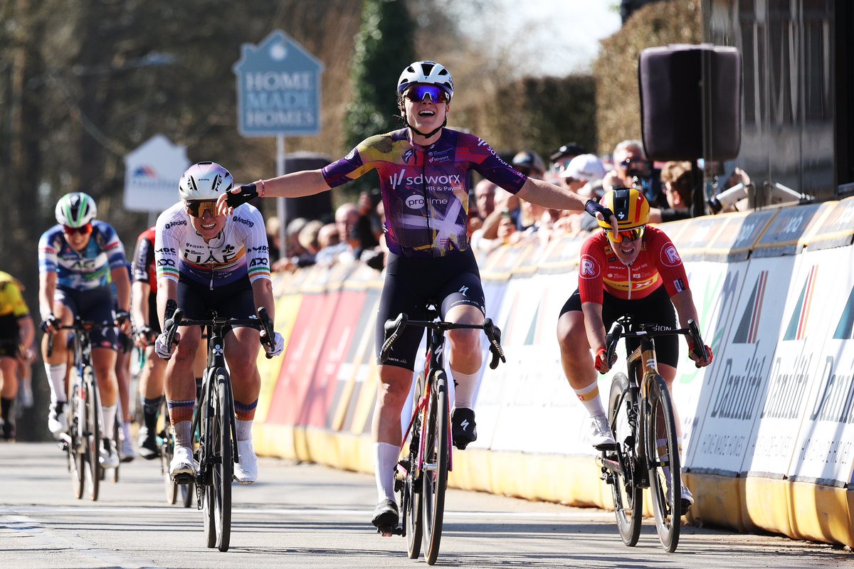 First win for Marta Lach in the colours of Team SD Worx-Protime! Third consecutive win for the team! 💜🏆

“It’s a wonderful feeling, I am very grateful for all the support I received from my team today.”

“It was a very long last kilometer. Especially because the last climb was