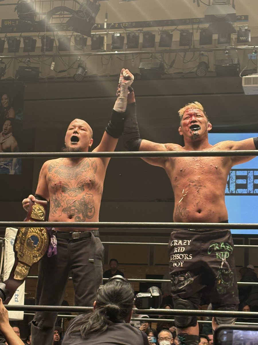 copyTOprowres's tweet photo. 狂気と我武者羅の化学反応が勝利をもたらした。
タッグデスマッチ戦線に新たな火花が迸る。

#竹田誠志
#伊東優作
#ヘルブリンガーズ
#pw_freedams https://t.co/U0d5AzwiVj