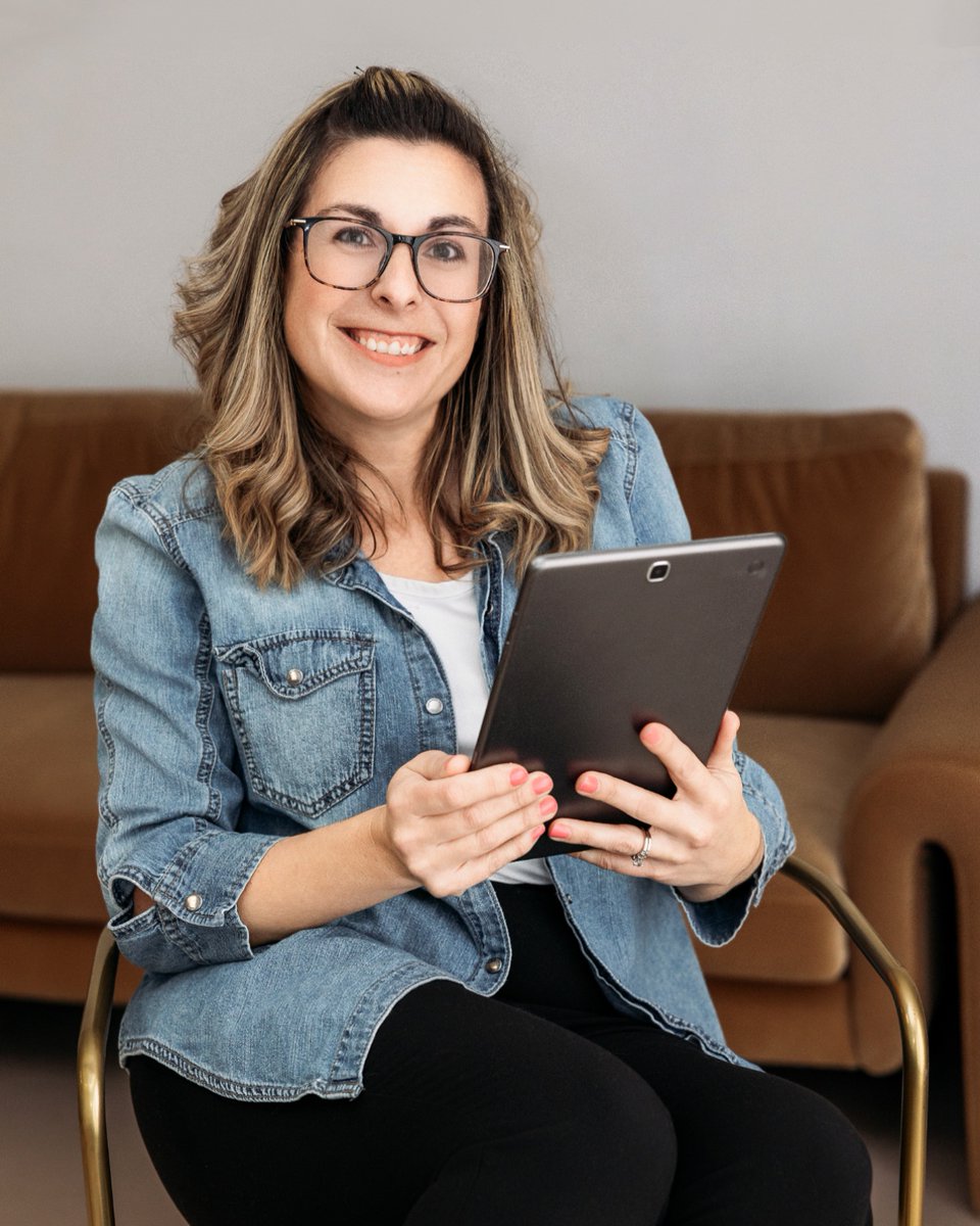 HeatherL_Photo's tweet photo. Even solo entrepreneurs need strong, professional brand images. Let’s capture photos that make your business look as credible and polished as it really is. 📸 Ready? https://t.co/FcdB7CSckj
#WomenWhoHustle #BrandPhotography #HeatherLillyPhotography https://t.co/ABBkLBqO03