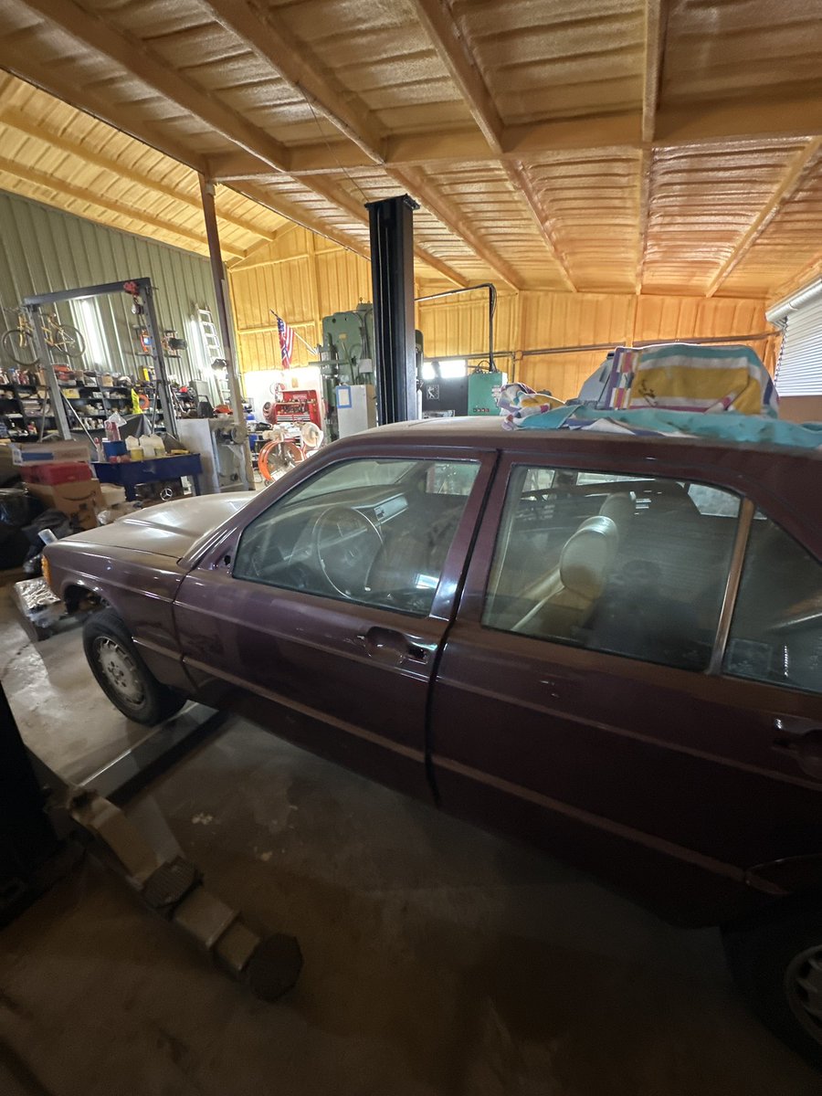 CeasarKingMB's tweet image. The whips: Foxy190, Lisa the E550, and F-TreeFitty

#fyp #projectcars #cars