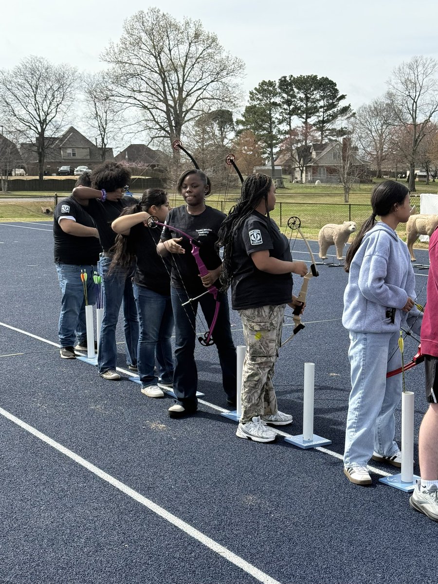 cw4_ret's tweet image. Spartans BN! Today, our Archery &amp;amp; Raiders team were able to compete against MSG Hamilton(Grissom HS Raiders) &amp;amp; SGM McCray (James Clemens HS Archery). Our Spartans team were outstanding today! @pghs_spartans @JEFCOCareerTech @jwatkins97 @lauradware @LColston1