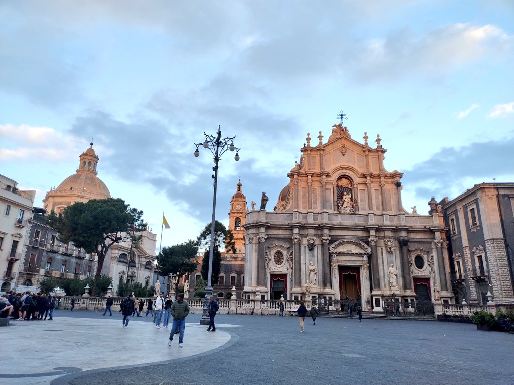 As we prepare for the official start of the 2025 ESIL Research Forum tomorrow, we’re taking a moment to explore the stunning city of Catania, our host this year. Feeling grateful! 
Looking forward to insightful talks and debates tomorrow! See you there! 😍 

#ESILRF2025