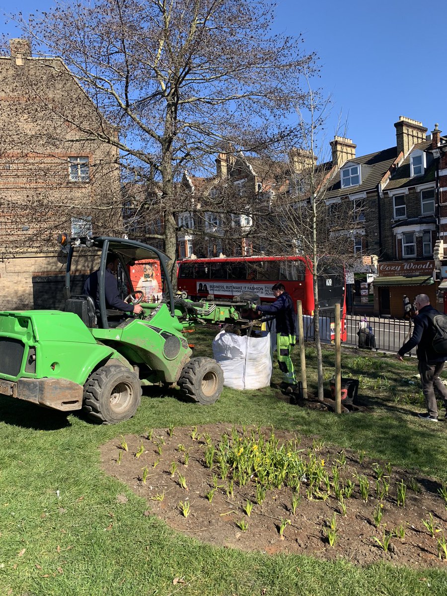 St Michael’s Fellowship (@stmfellows) on Twitter photo Fun in the 🌞 - celebrating the redevelopment of Streatham Green 🌳
Well done to the <a href="/instreatham/">InStreatham BID</a> team and everyone involved 👏
#CaringForYourLocalCommunity 💚 Fun in the 🌞 - celebrating the redevelopment of Streatham Green 🌳
Well done to the <a href="/instreatham/">InStreatham BID</a> team and everyone involved 👏
#CaringForYourLocalCommunity 💚