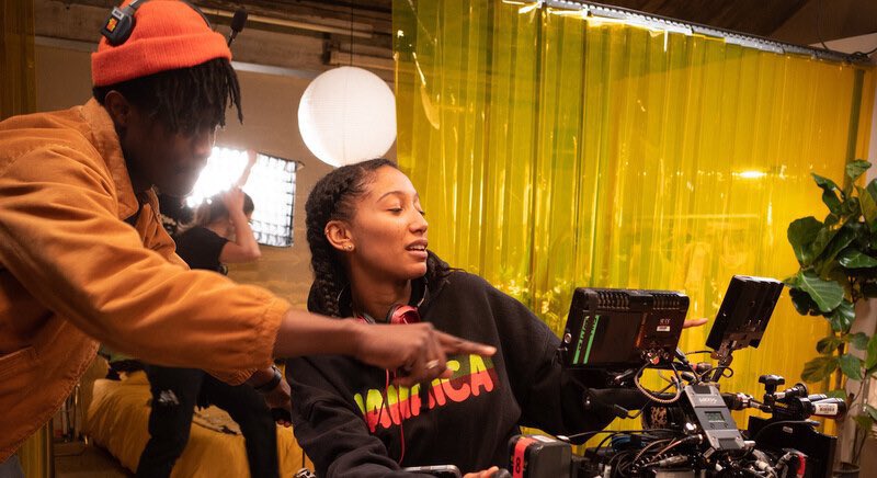 FilmUpdates's tweet photo. ‘RYE LANE’ director Raine Allen-Miller to write and direct heist comedy ‘THE ROOTS MANOEUVRE.’

It follows a young woman who orchestrates a daring heist to recover a stolen artifact, covering her tracks by managing the whirlwind of a luxury wedding.

(https://t.co/NB6i0heaNz) https://t.co/ChYGa4YRPi