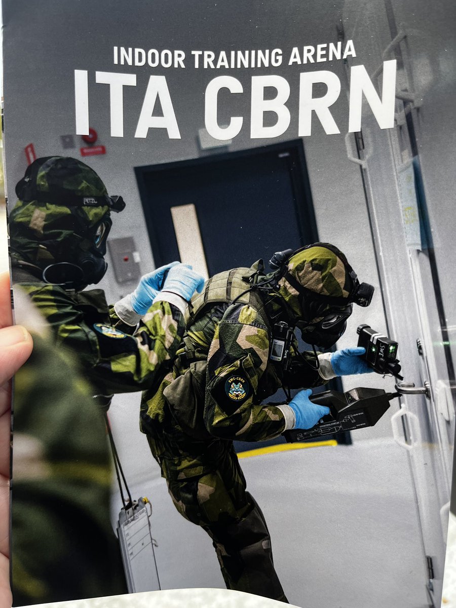 Swedforce's tweet photo. Hedrat invigning av cool anläggning med min närvaro:) @CBRN_skolan @UmeaKommun #SkyddC https://t.co/MkFdK6yJ1i