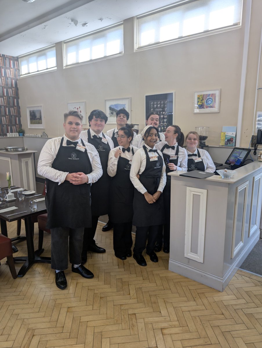 Crumlin College tweet media