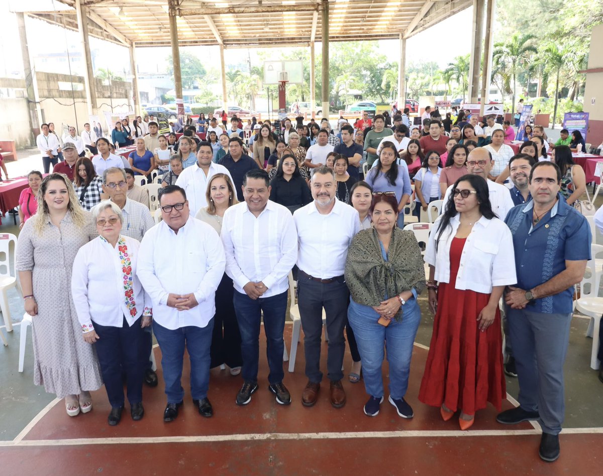 luis_santiagoma's tweet image. Inauguramos la 4ª Feria de Empleo para Mujeres 2025. Con el respaldo de 39 empresas, ponemos a disposición 505 vacantes, además de 40 oportunidades de movilidad externa en enfermería para Alemania y 40 de movilidad interna para jornaleros.
#VeracruzEstáDeModa