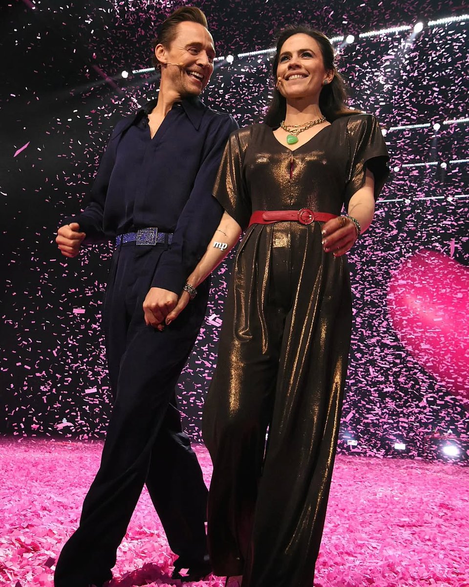 Luna 💭 tweet media