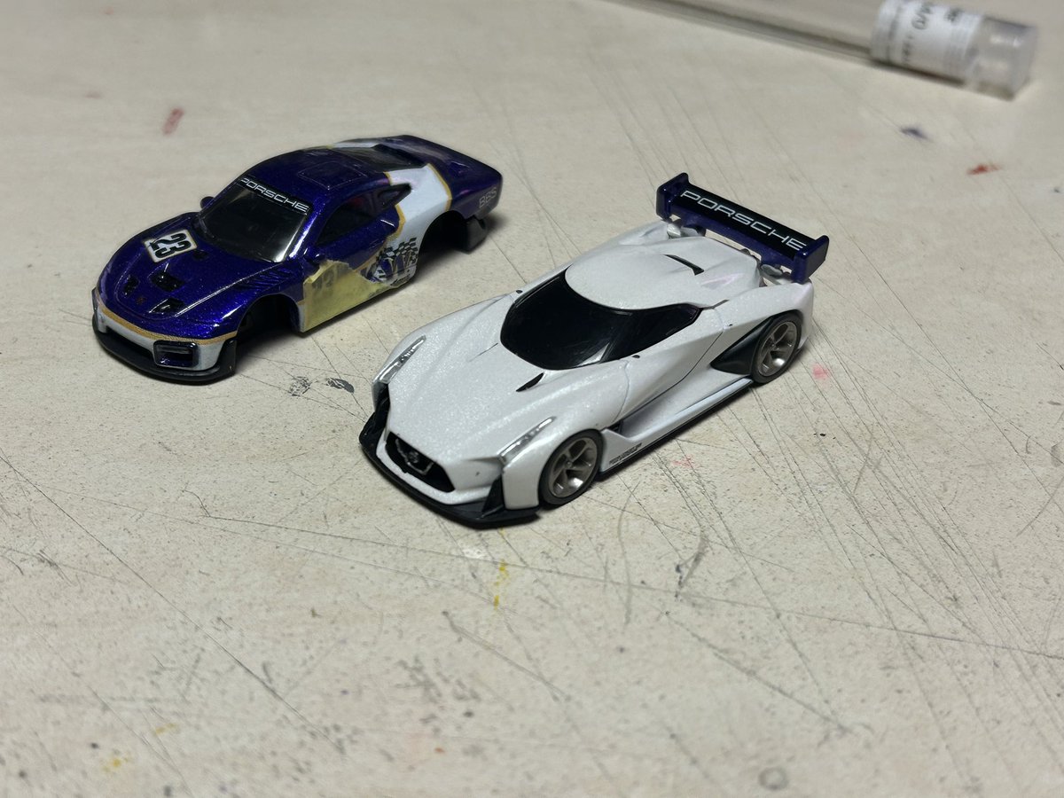 porschegmbh's tweet photo. #トミカ #NISSAN
リアスポを拝借👍バレへんバレへん🤣 https://t.co/4tTKOWUcez