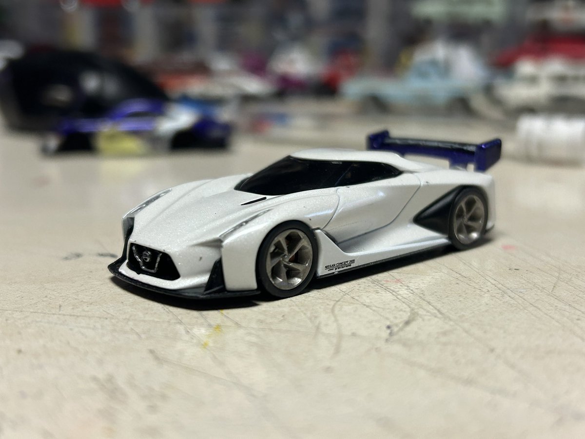 porschegmbh's tweet photo. #トミカ #NISSAN
リアスポを拝借👍バレへんバレへん🤣 https://t.co/4tTKOWUcez