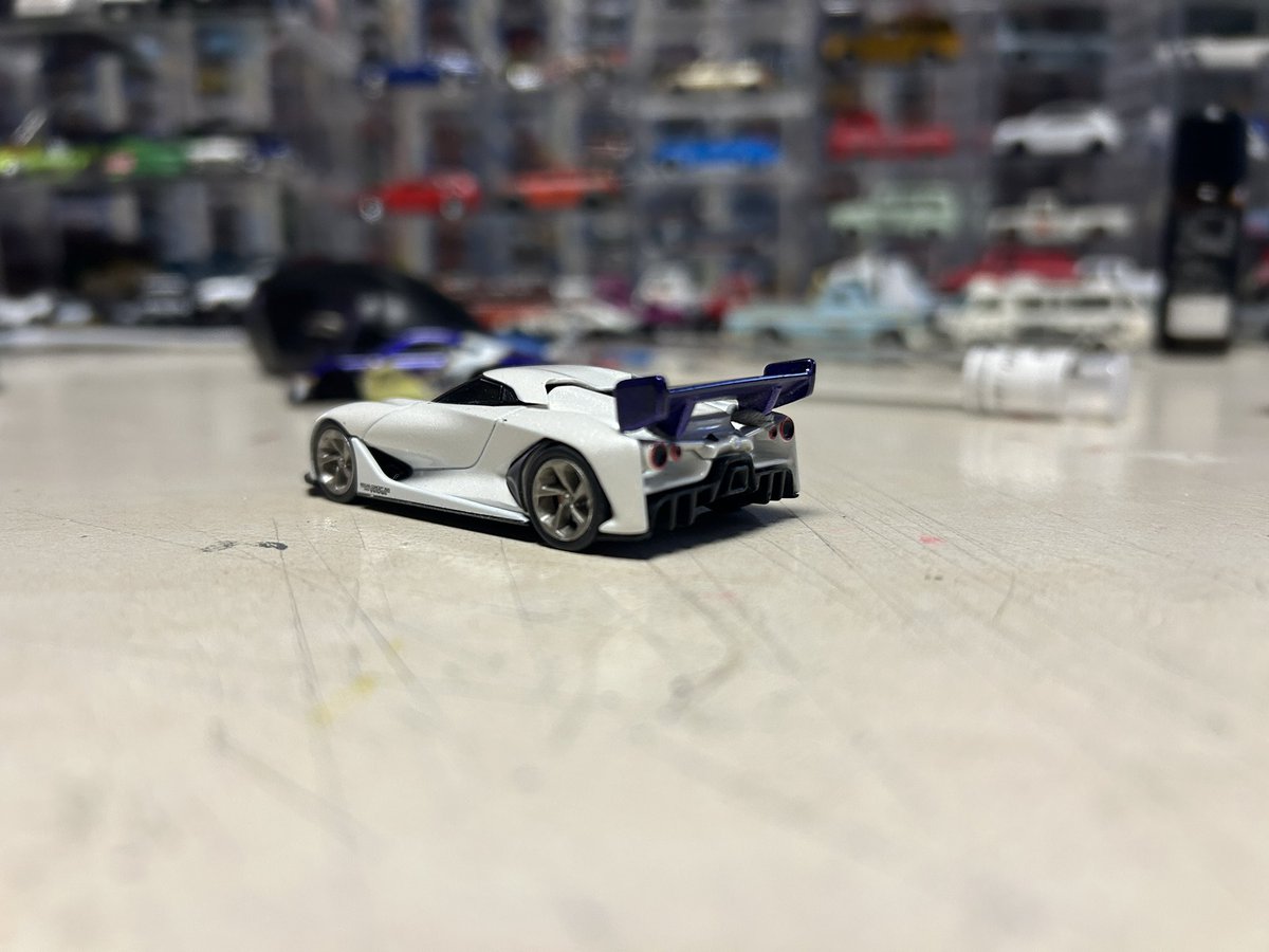 porschegmbh's tweet photo. #トミカ #NISSAN
リアスポを拝借👍バレへんバレへん🤣 https://t.co/4tTKOWUcez