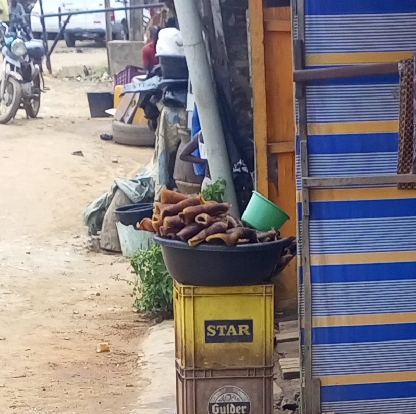 Nzubechi1_'s tweet image. Coming from people who mainly eat kpanla and kpomo as source of protein.