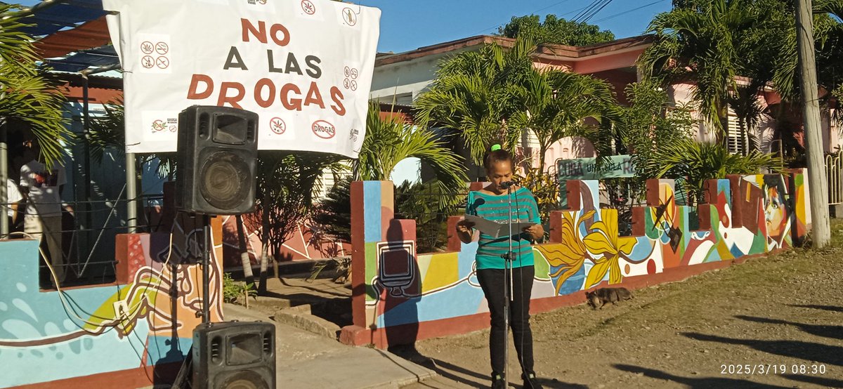 DMEPilon's tweet photo. En horas de la mañana se efectúa en la Dirección General de Educación Pilón matutino especial dedicado al ejercicio antidrogas. #EducaciónPilón #MunicipioPilón #EducaciónGranma #ProvinciaGranma #CubaMined https://t.co/zuIgqCzfqH