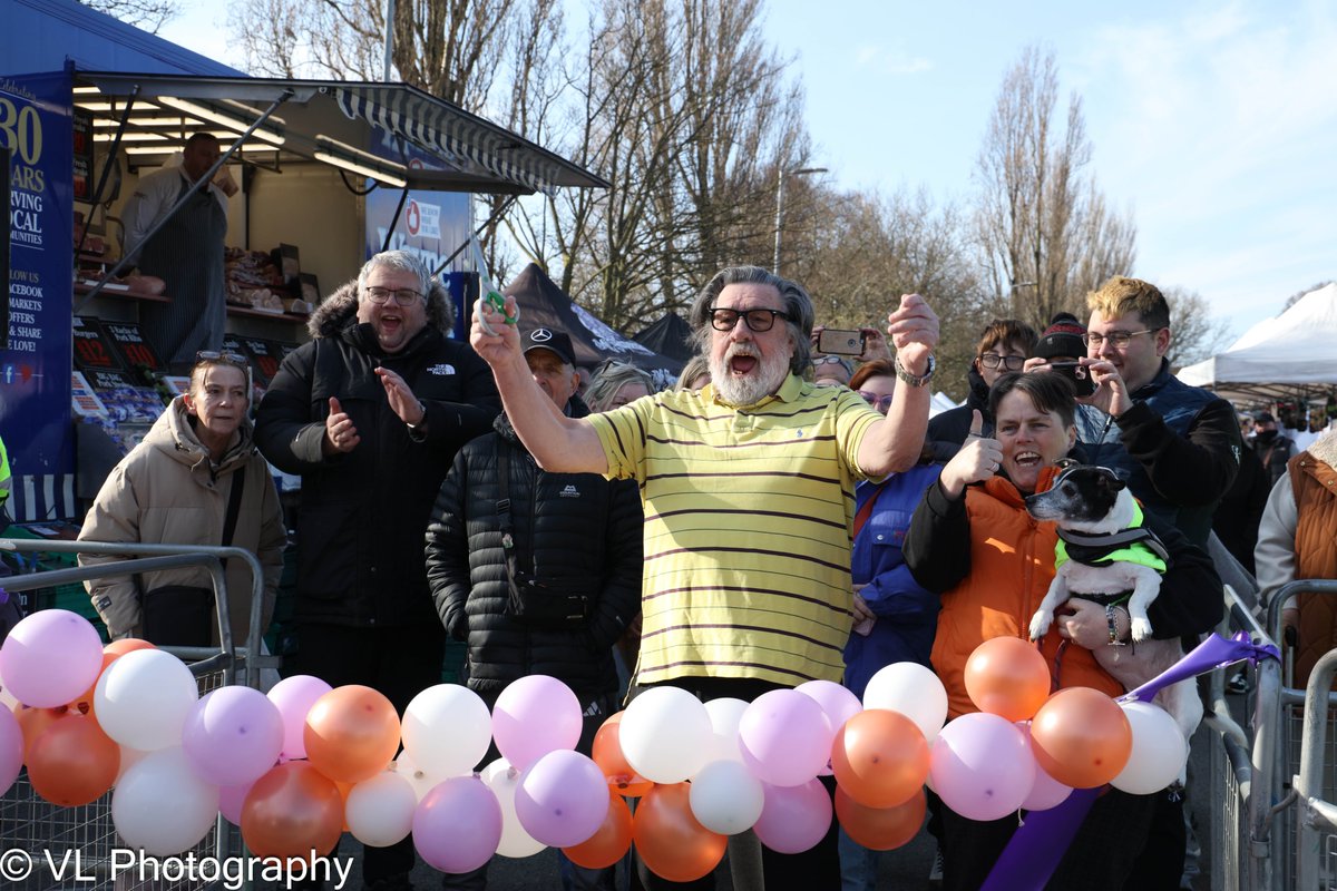 VLPhotography_'s tweet photo. Ricky Tomlinson opened Stanley Park Market today 2/2 https://t.co/fddiuTWsZF