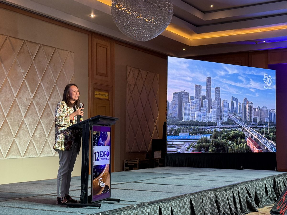 “Chile se mantiene como el principal exportador global de ciruelas secas, con US$ 255 millones en envíos el año pasado, que llegaron a 78 mercados, principalmente China, EEUU y Europa”, Lorena Sepúlveda en Expo Ciruelas 2025