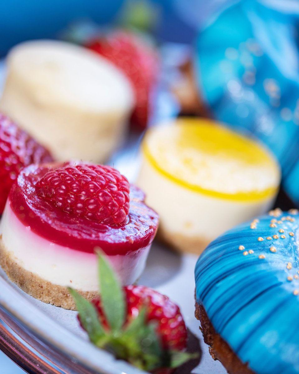 homeofbombay's tweet image. Your Mother's Day checklist:
 
✅ Book our Gin Afternoon Tea
✅ Make Mum happy
✅ Become the favourite child

Secure your tickets - bit.ly/4ih16CX

#MothersDay #AfternoonTea #BombaySapphire #Gin #BombaySapphireDistillery #GinCocktail #VisitHampshire