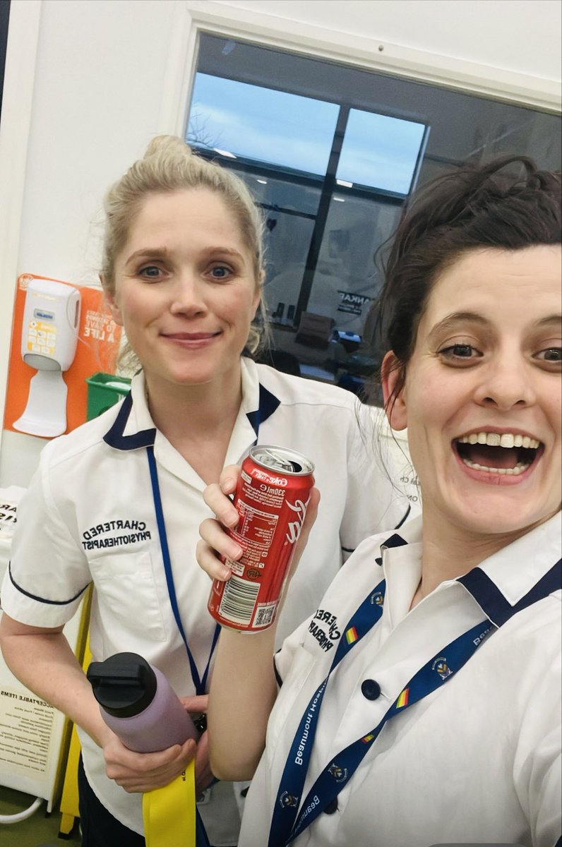 3/ For patients with more severe/complex disability, we know from local audit that the amount of therapy they receive is often much less than this national average…. Complex stroke rehab requires greater no. of therapists to treat (+more time +/- a full fat coke on occasion😂)