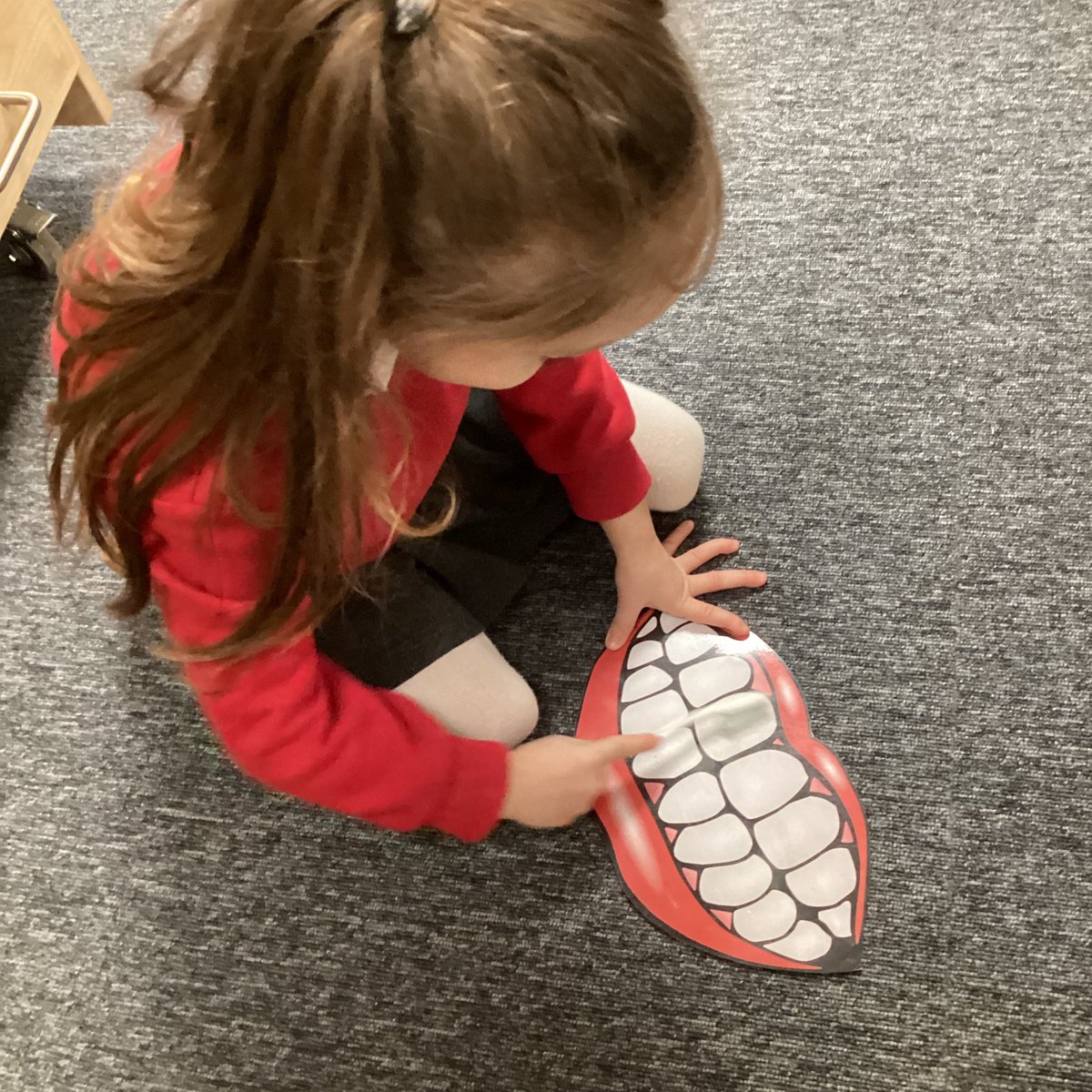 EYFSsdla's tweet image. FS2 enjoyed learning all about the role of the dentist and the importance of brushing our teeth. We had lots of fun pretending to be a dentist too. @SDLPrimary @ExceedLP