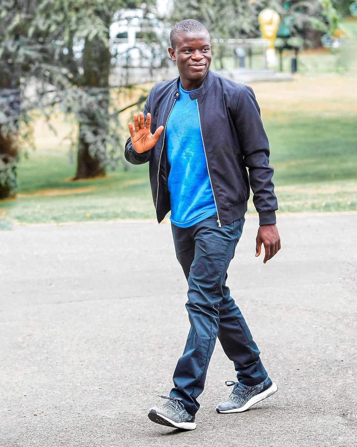 AfricanHub_'s tweet photo. N'golo Kante 🗣️ "My parents called me N'golo because it is the name of an ancient king in Mali. A King who started from below to conquer a kingdom. I used to collect garbage before. Today i play football and they watch me on TV. My story is also beautiful, i started from below." https://t.co/KLZh69sAVl