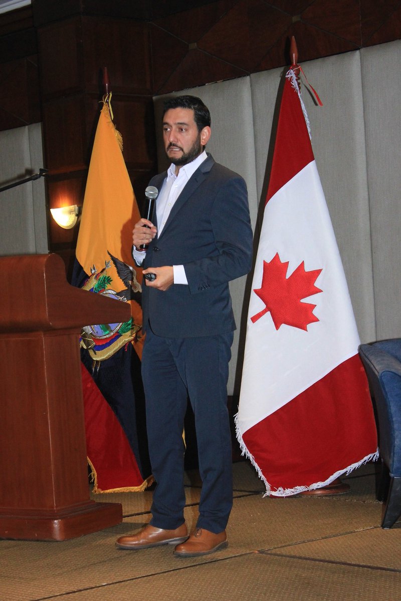 dlegarda's tweet photo. 🔹🎤 Como conferencista en el evento organizado por la Cámara Ecuatoriano Canadiense Guayaquil, tuve la oportunidad de compartir cómo el TLC Ecuador-Canadá, 🌎 abre puertas a nuevas oportunidades para empresas y emprendedores de ambos países.
#ComercioExterior #Exportconsulting https://t.co/1JMCEH8pys