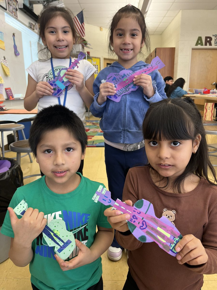 EMKArtists's tweet photo. First grade artists have continued exploring the art of Picasso and have made cool colored guitar collages! 🎸
Rock on!
#EastWindsorRegionalSchools #EMKArt #studentart https://t.co/U7ncjRjS2M