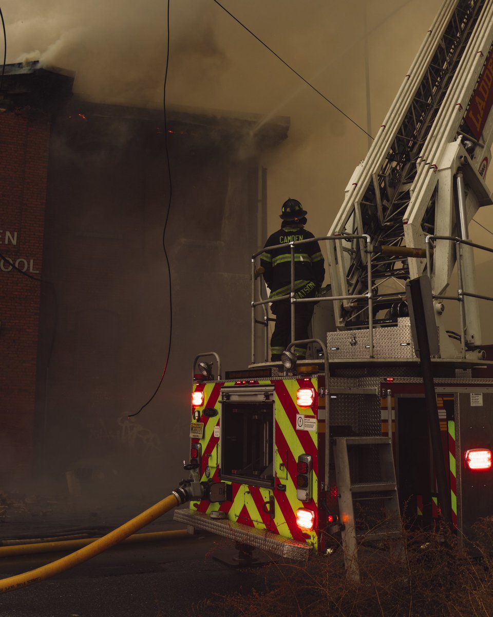Jonpenaphoto's tweet photo. “Into the smoke, into the fight—another day, another battle. 🔥🚒 #RespectTheBrave”

#Firefighters #ThinRedLine #FirstResponders #IntoTheFlames #FireRescue #BraveryInAction #CamdenFD #EmergencyResponse #HeroesAmongUs #FirefighterLife #SmokyScenes #RiskingItAll #Backdraft https://t.co/O4nRi500Ye