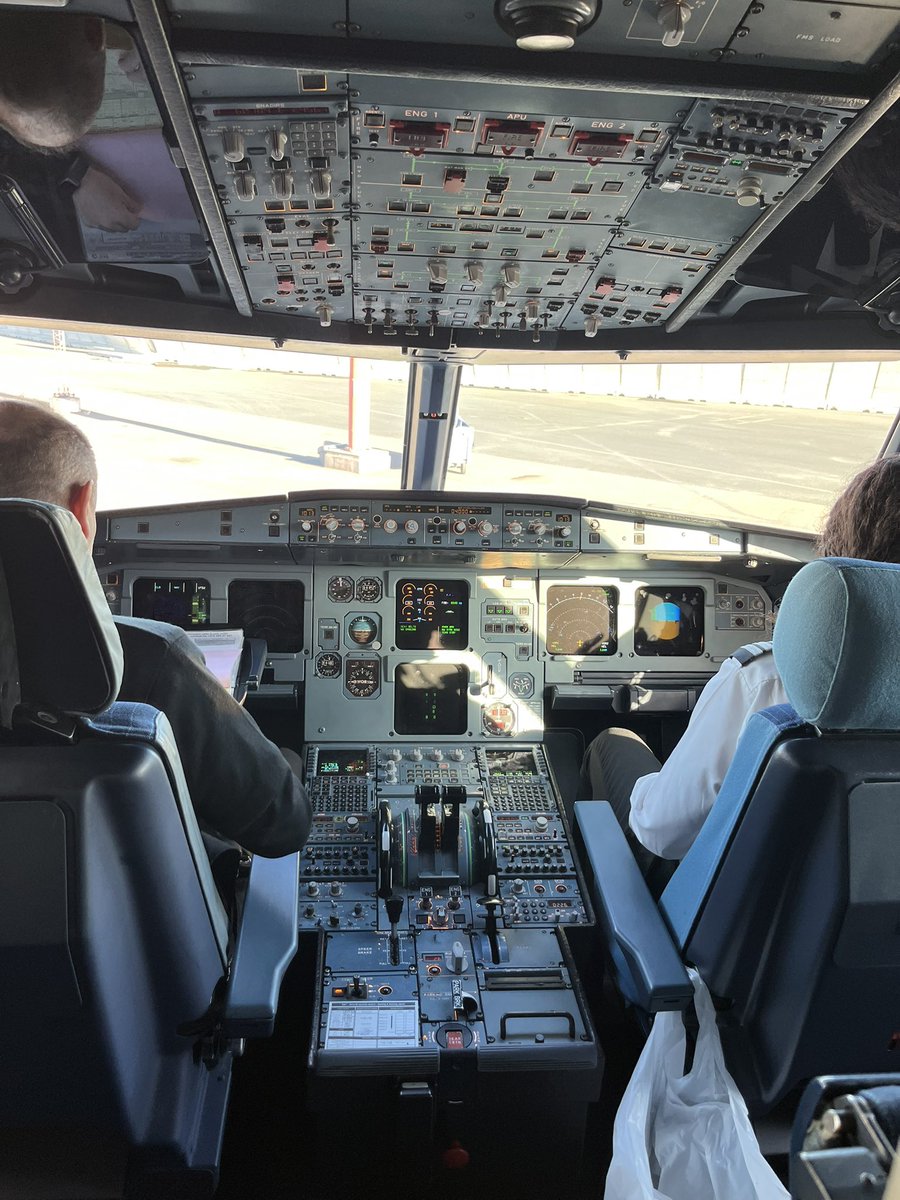 Flying on OY-RUU, A321. The aircraft is 26 years old. <a href="/Vinamralongani/">VT-VLO</a> #avgeek