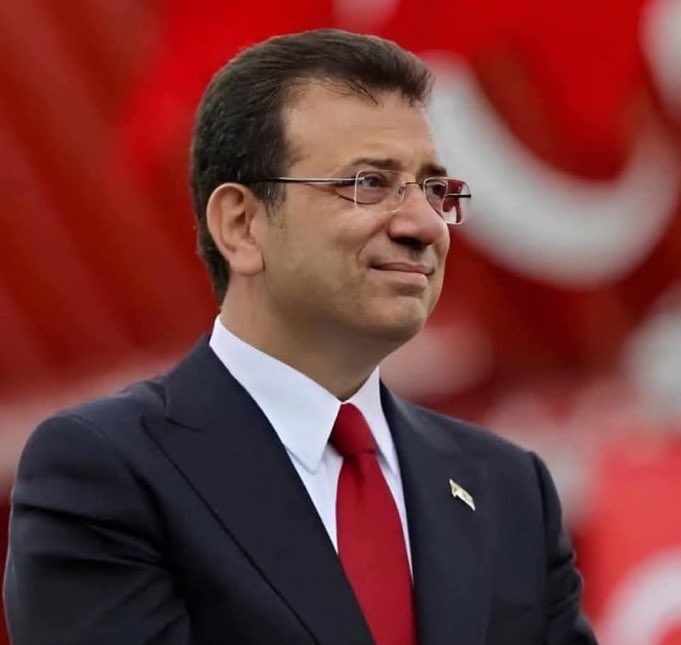 Yapılan zulme halk gerekli cevabı verecektir. İlk sandıkta halkın tokatını yiyeceksiniz. Bu devran dönecek elbette. 
#ekremimamoğlu