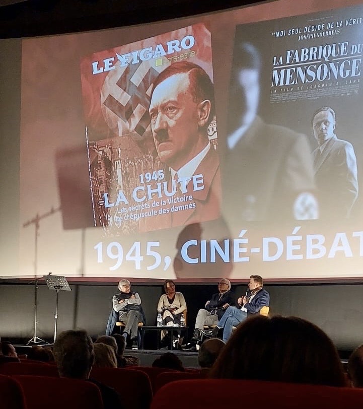 Le Figaro Histoire (@figaro_histoire) on Twitter photo Autour d'<a href="/ischmitz1/">Isabelle Schmitz</a> et une heure durant, <a href="/eric_branca/">Eric Branca</a>, <a href="/jchribuisson/">J-Christophe Buisson</a> et Henri-Christian Giraud ont débattu de la véracité du film, des rouages de la propagande de Goebbels dès 1933, mais aussi des véritables «vainqueurs» de 1945 et du partage de l'Europe. Autour d'<a href="/ischmitz1/">Isabelle Schmitz</a> et une heure durant, <a href="/eric_branca/">Eric Branca</a>, <a href="/jchribuisson/">J-Christophe Buisson</a> et Henri-Christian Giraud ont débattu de la véracité du film, des rouages de la propagande de Goebbels dès 1933, mais aussi des véritables «vainqueurs» de 1945 et du partage de l'Europe.