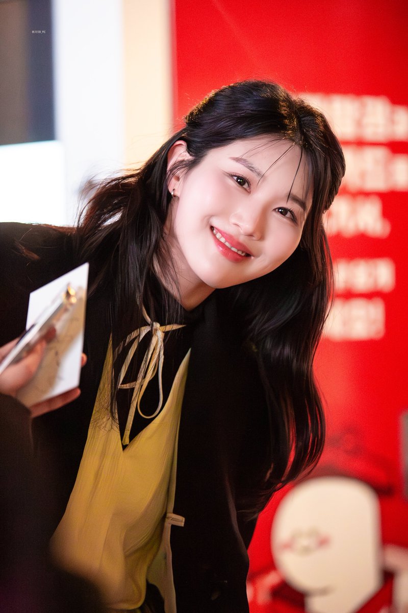 LTETOK_PIC's tweet photo. 250318 백설공주 영화 더빙 시사회

#김수연 배우 https://t.co/SX6U6MbJbM