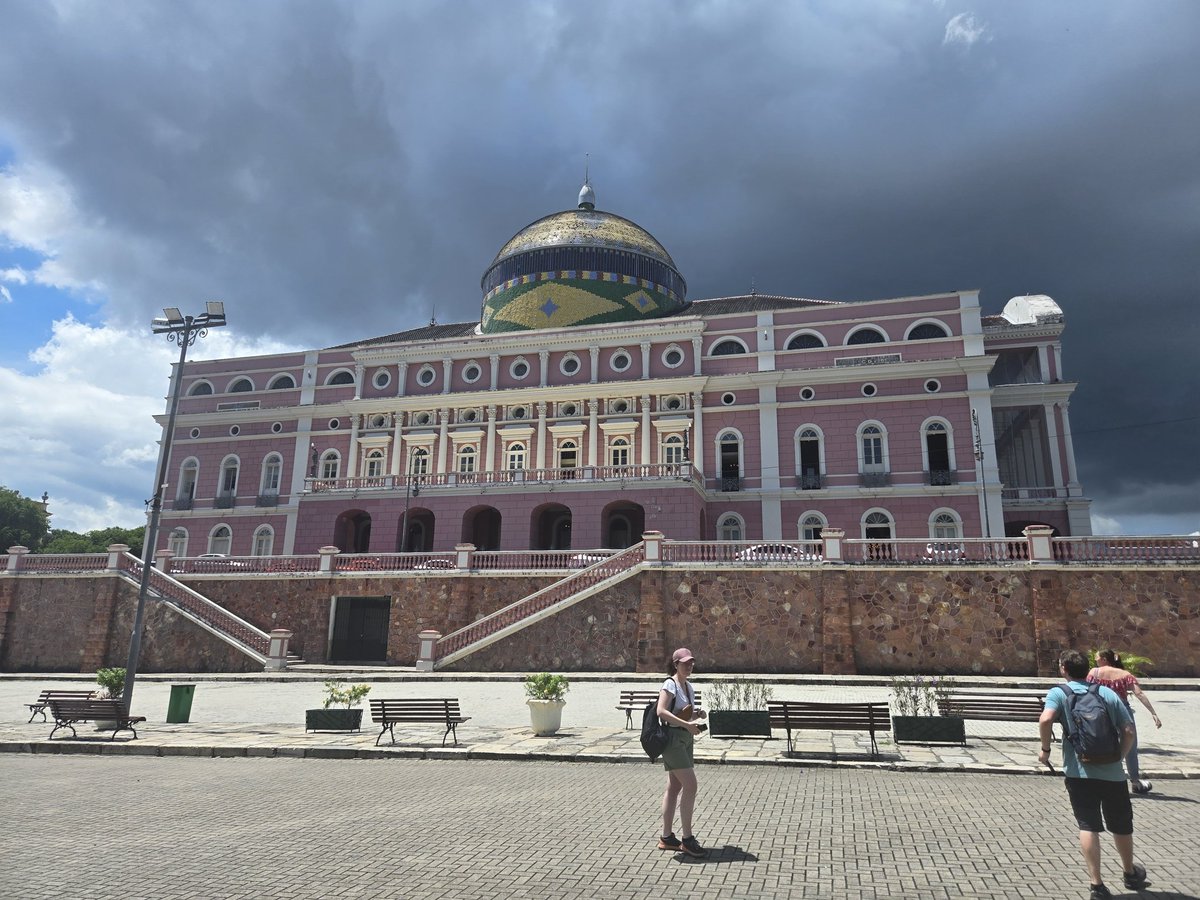 Oboouu's tweet photo. Manaus, Amazonia https://t.co/iT0xrUtRVG