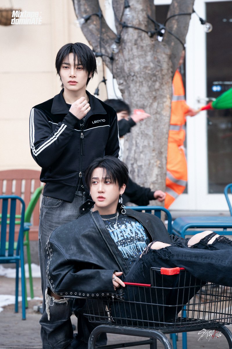 Stray Kids tweet media