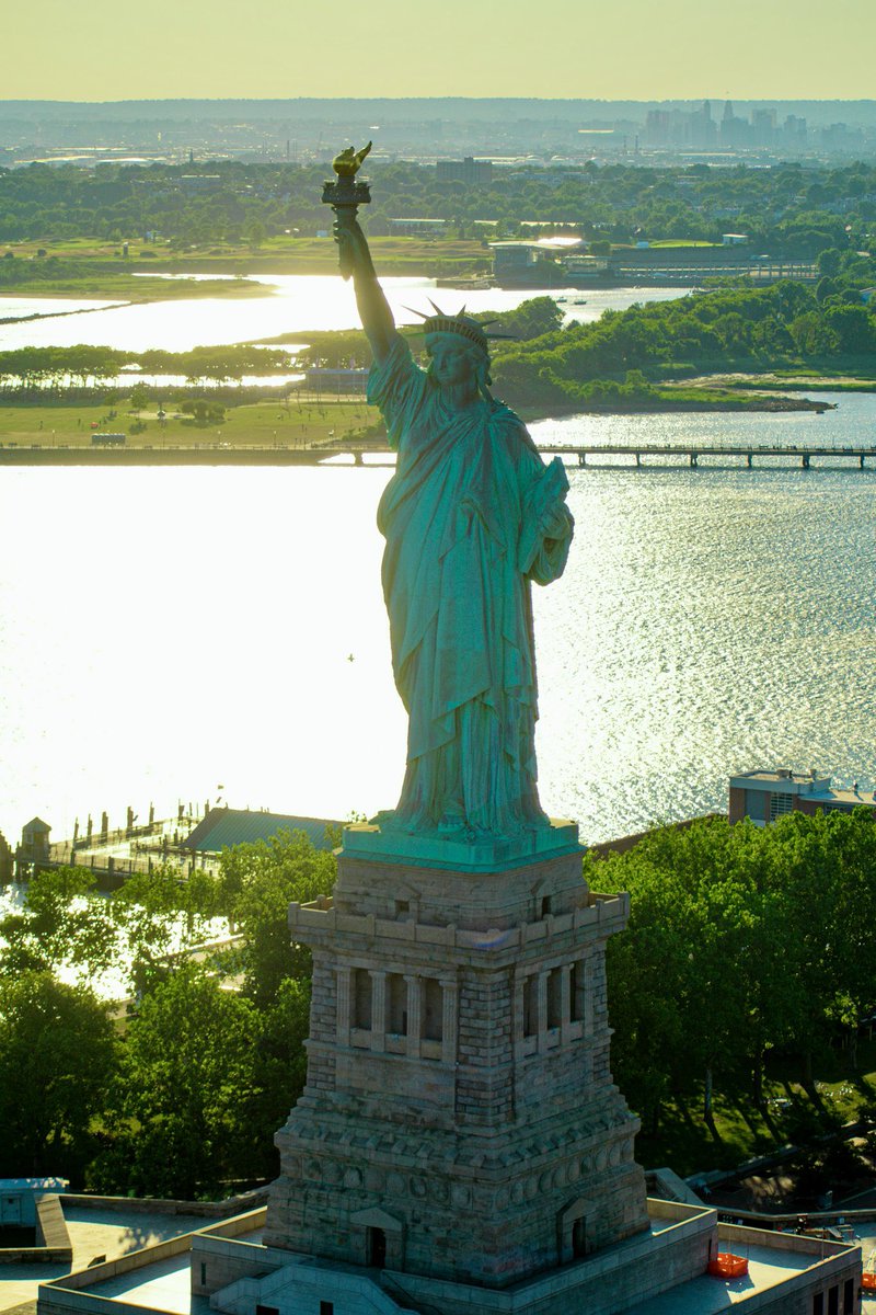 Up close with Lady Liberty🗽