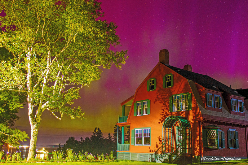 NaturePaparazzi's tweet photo. Roosevelt Cottage, Roosevelt Campobello International Park, Campobello Island, NB 08-12-24 #ExploreNB #ExploreCanada  #Aurora #NorthernLights #ShareYourWeather #ThePhotoHour #StormHour https://t.co/DIDDlJE5SY