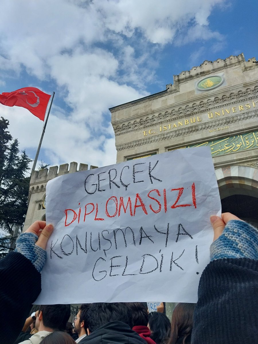 fil necati+y+im ,,, rengim mor . 🔻 (@dayanmismiyim) on Twitter photo 