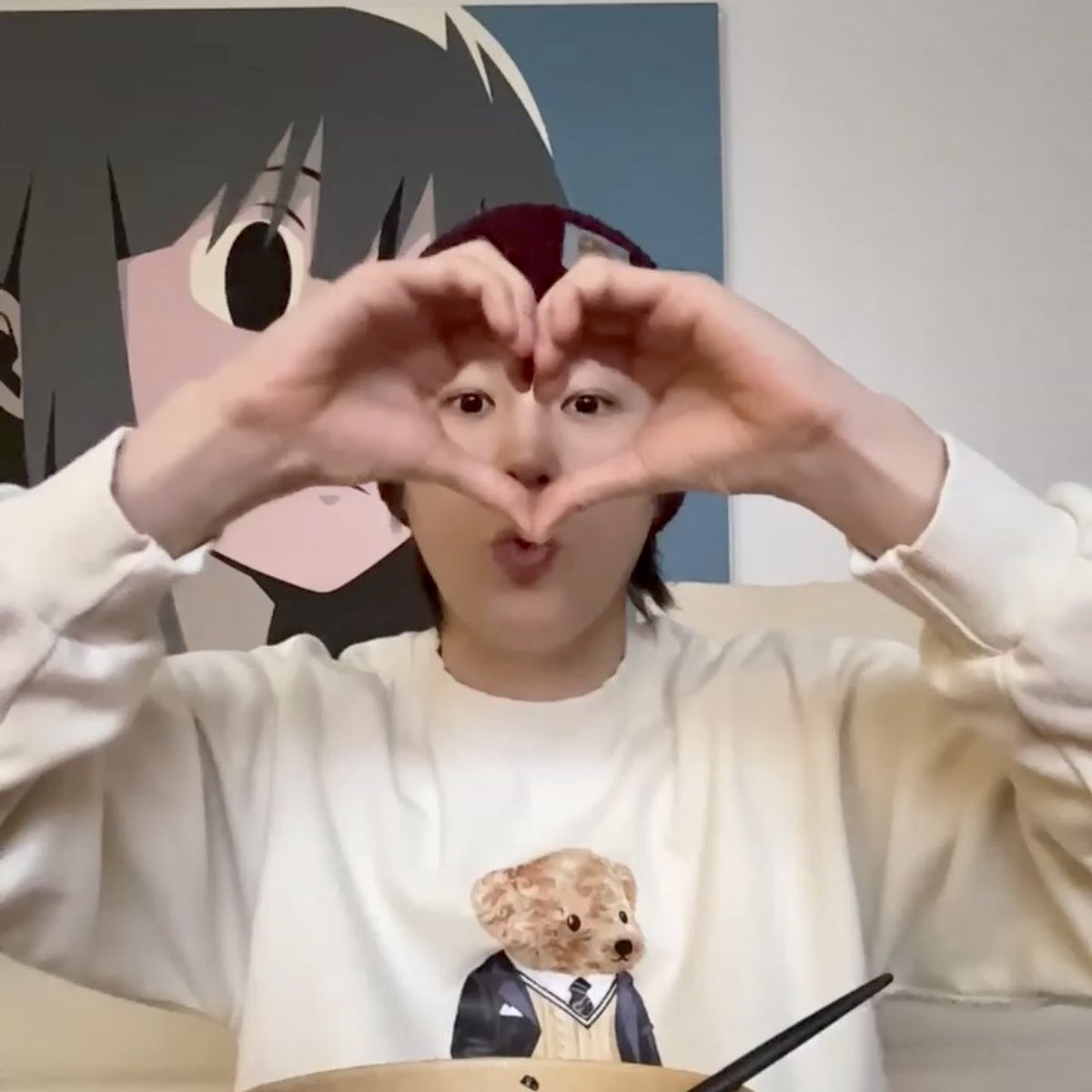 성운이 잘 먹어서 넘 쥬아(ღˇ◡ˇ*)🩵
눈이 진짜 어쩜 이렇게 크구 이뿌대
오늘도 이쁜 얼굴 보여주구 와줘서 고마와.ᐟ.ᐟ