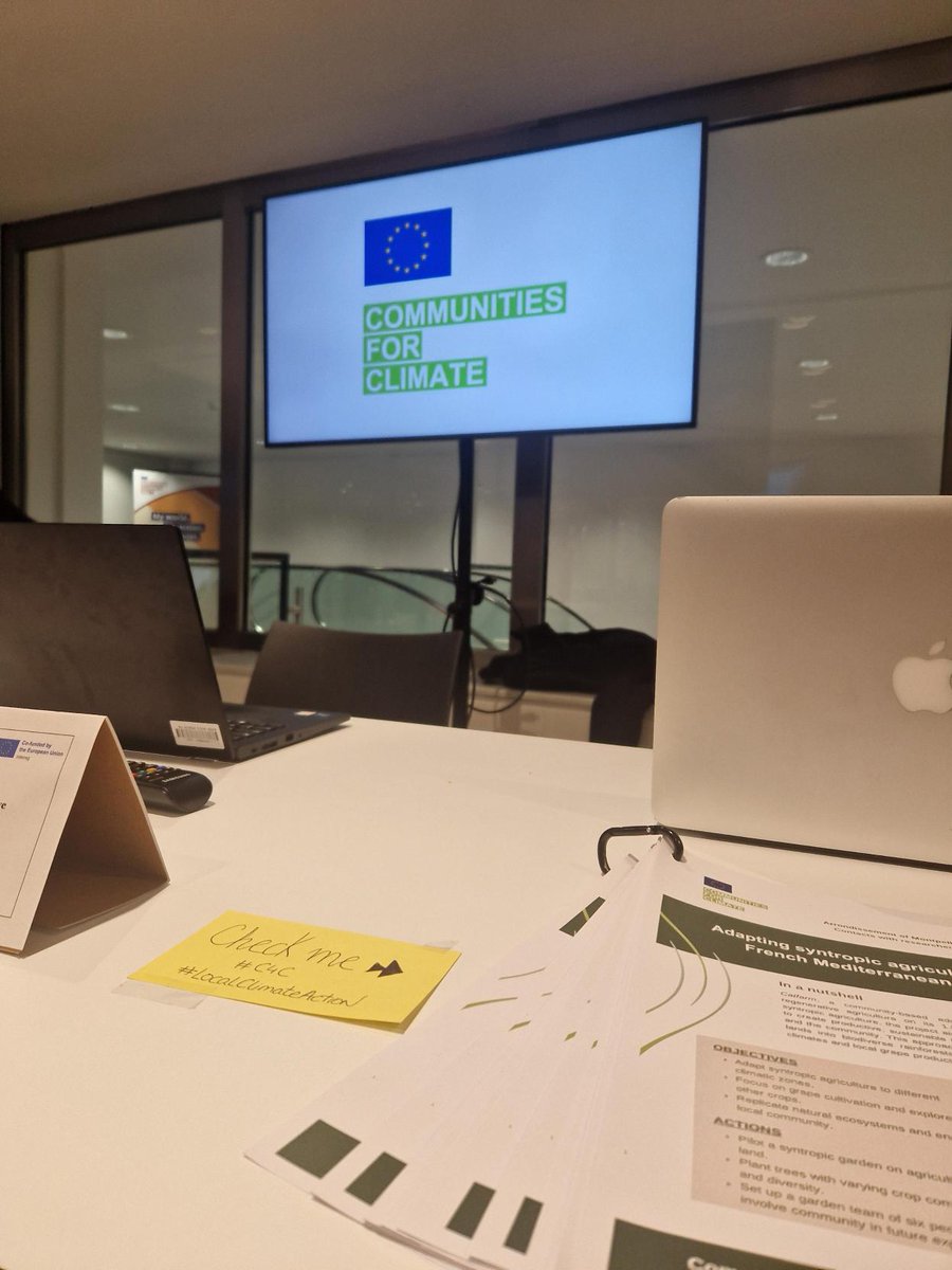 AEIDL's tweet photo. 📢Colleagues @AnaNavaTazo and Ana Fdez are representing #CommunitiesforClimate at the @EUinmyregion stand in the Climate Action Village during the #EUClimatePact Flagship Event #TogetherForAction
Come and see how @AEIDL contributes to inclusive & innovative #EUClimateAction!🌱💡 https://t.co/Ckmojg9QGk