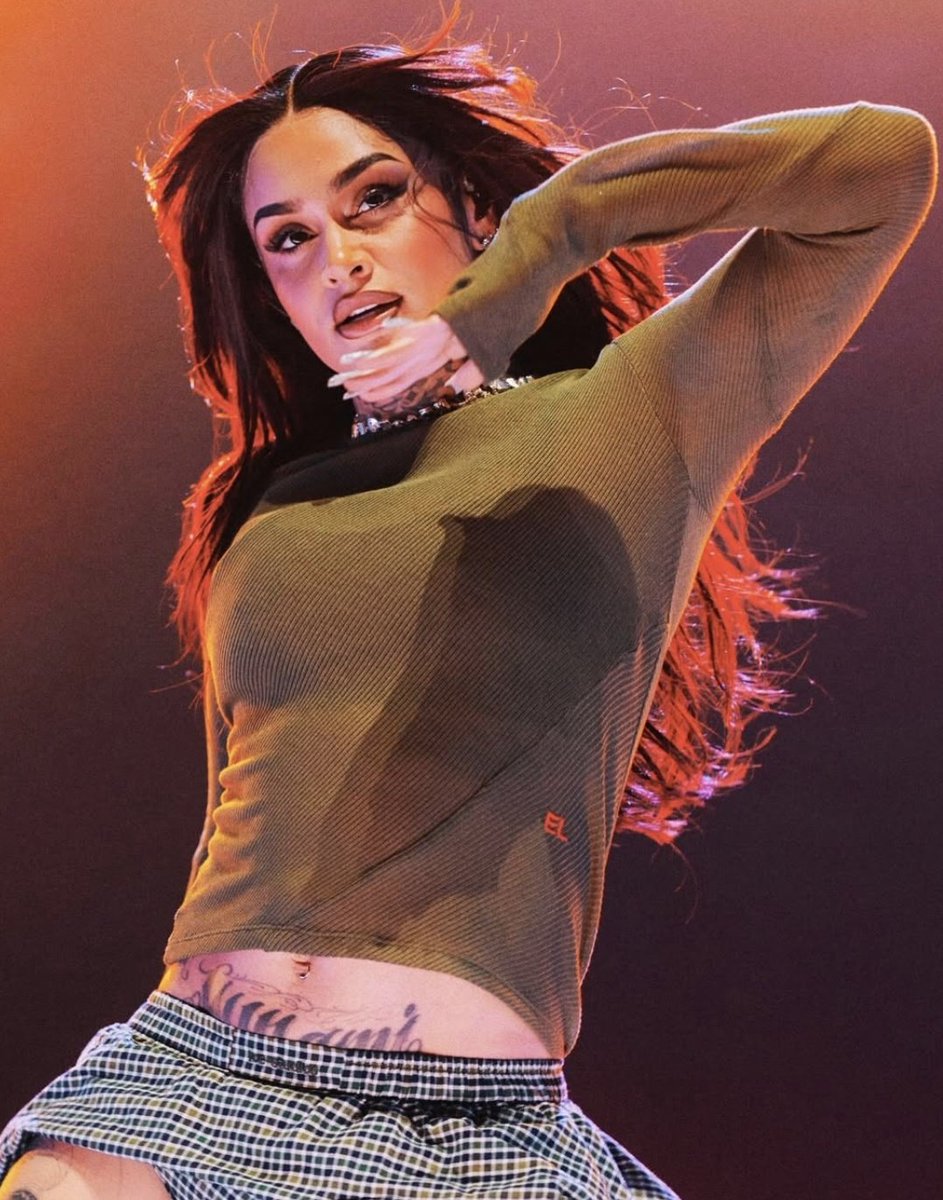 𝕮𝖍𝖗𝖎𝖘𝖙𝖎𝖓𝖊 tweet media