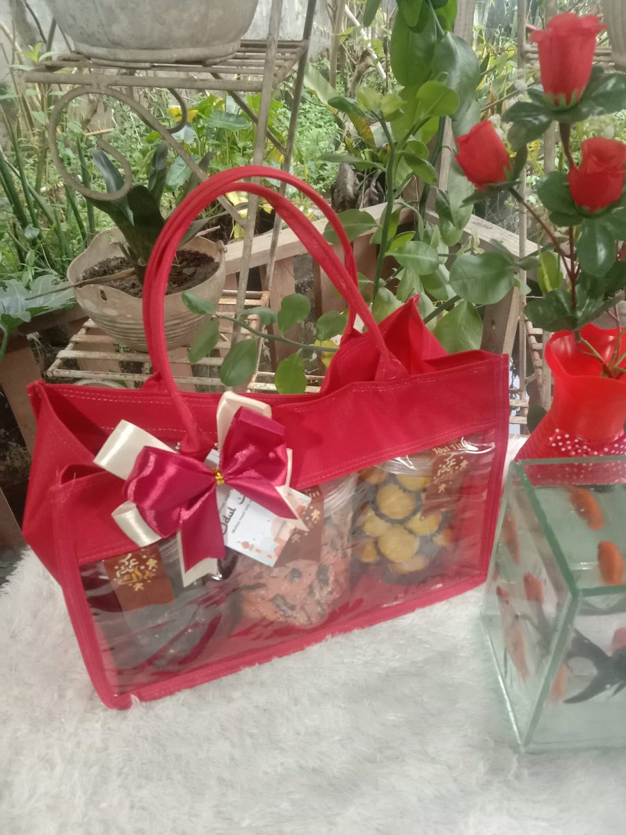 dnvand's tweet photo. Bismillahirrahmanirrahim 😇

yang lagi bingung cari-cari hampers buat rekan”, keluarga, sahabat, pacara, calon mertua, dll.

YUK BELI DISINI AJA
Bisa dikirim ke seluruh Indonesia

GRATIS ONGKIR VIA SHOPEE

Harga
Toples 600ml 40K-60K
Toples 750ml 60K-80K https://t.co/TRD4gDkO8D