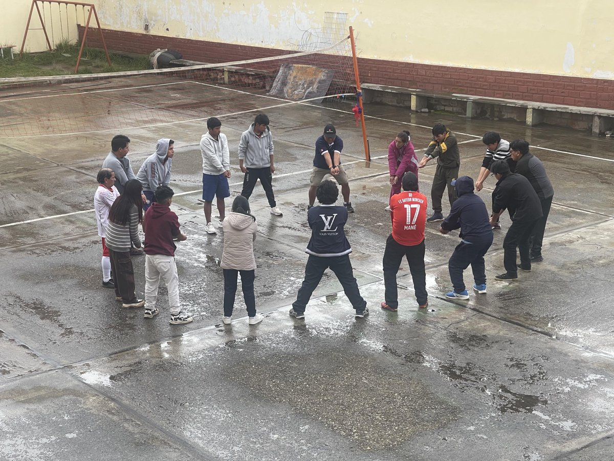 sports_friends's tweet image. The rain did not deter these new coaches last week in the highlands of Peru! #sportsMINISTRY #MakingDisciples