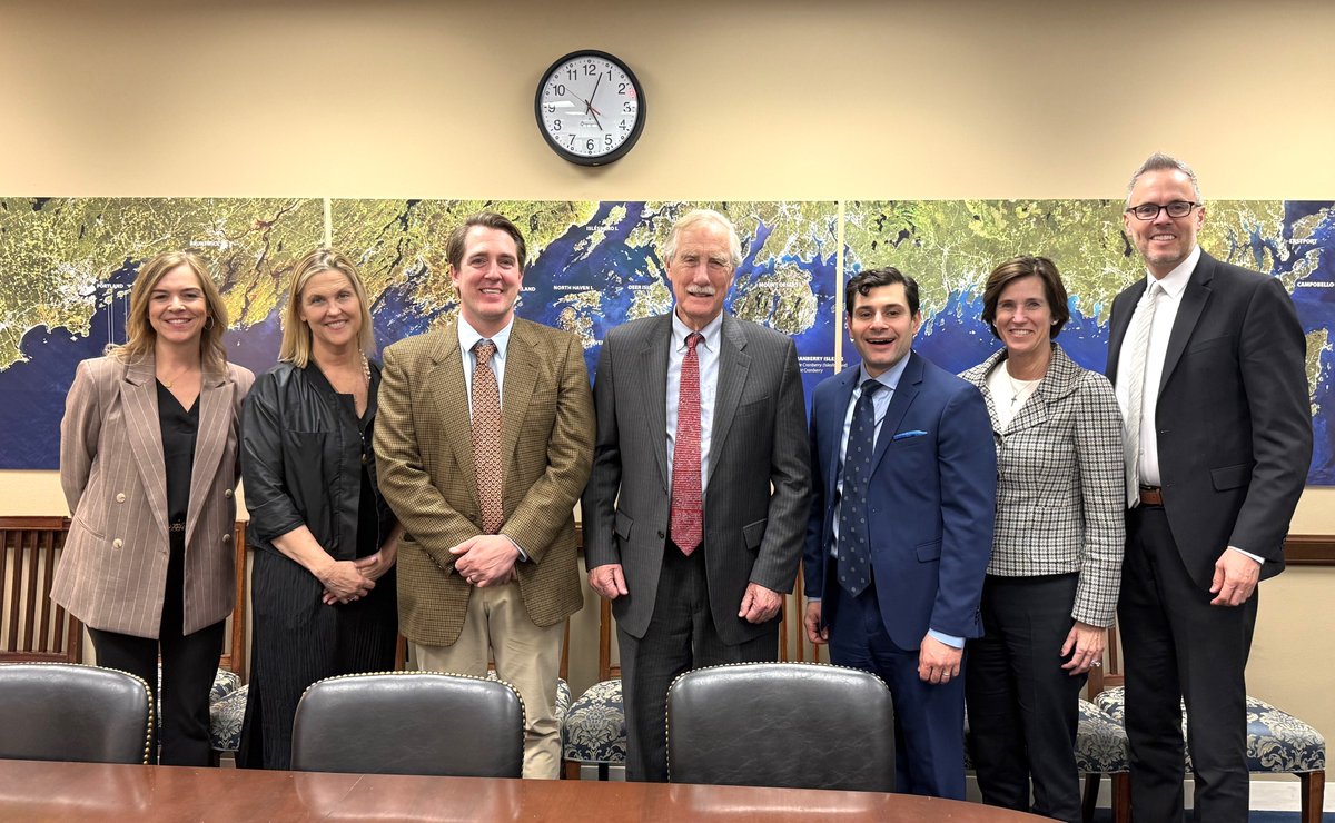 PsychedelicsRX's tweet image. Enjoyed meeting with @SenAngusKing to discuss the potential of prescription psychedelics and how we can safely, effectively, and efficiently deliver these treatments to Mainers and Americans across the country who suffer from debilitating mental health conditions.