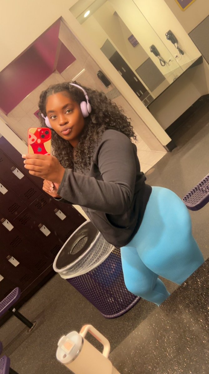 AngelaCeoLuxx's tweet photo. Flex up 🆙 #ThickThings #FitAndThick #CRYPTO https://t.co/fz9II1e6SF