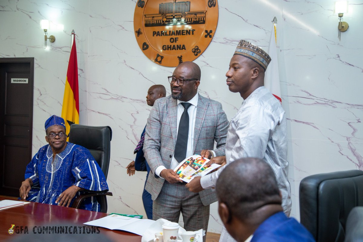 GFA President Kurt Edwin Simeon-Okraku, along with the Executive Council and the Regional Football Association (RFA) chairmen, paid a courtesy call on Speaker of Parliament, RT. Hon. Alban Sumana Kingsford Bagbin, and the leadership of Parliament, on Tuesday, March 18, 2025.

🔗: